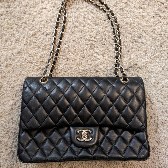 Chanel Medium Classic Double Flap Black Caviar Bag - Picture 2 of 10
